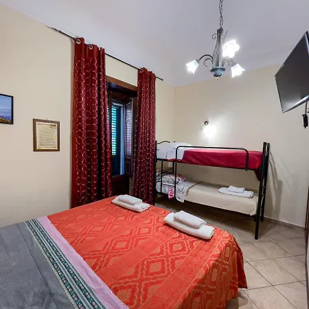 Dolmen House ゲストハウス モンタルバーノ・エリコーナ