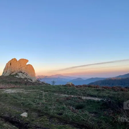 Dolmen House ゲストハウス モンタルバーノ・エリコーナ