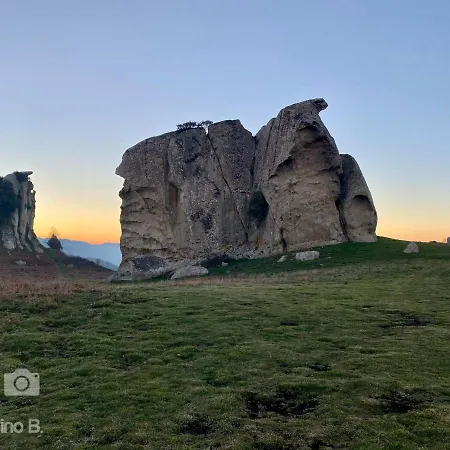 Dolmen House モンタルバーノ・エリコーナ