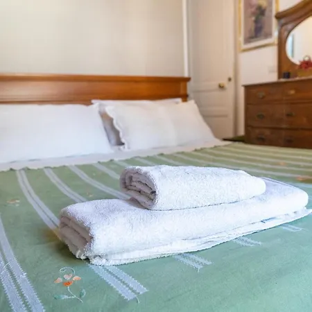 Dolmen House ゲストハウス モンタルバーノ・エリコーナ