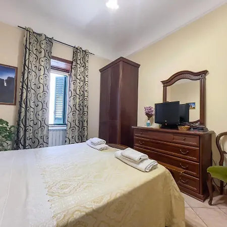 Affittacamere La Cura Dolmen House Montalbano Elicona