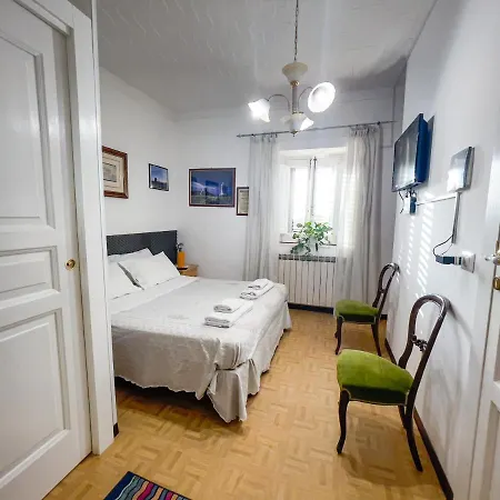 Dolmen House モンタルバーノ・エリコーナ